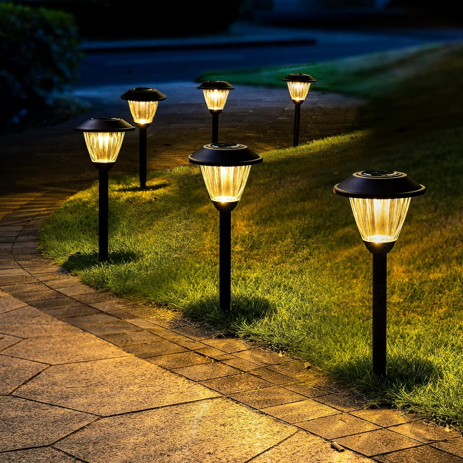 solar landscape lighting
